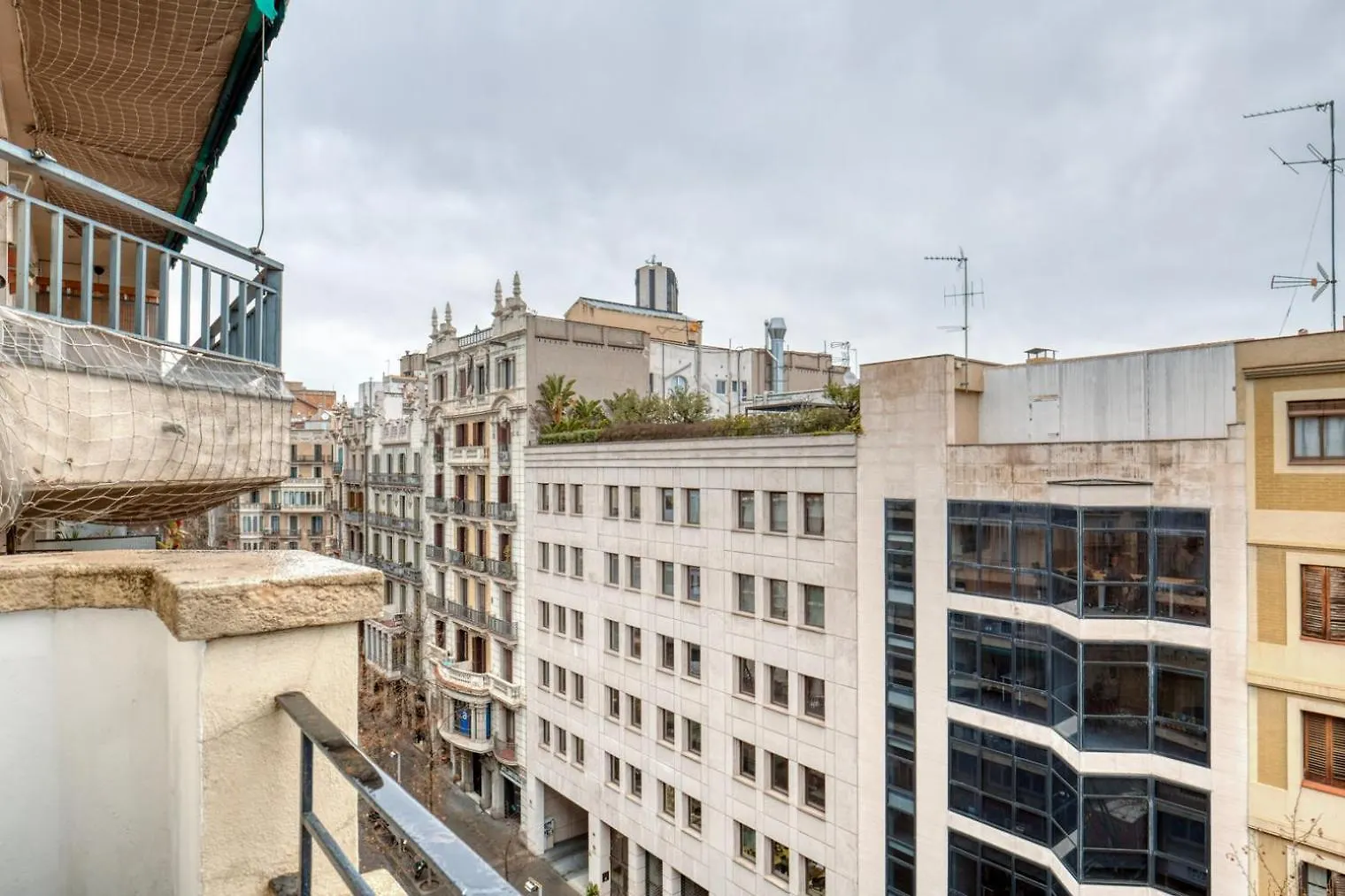 Blueground Antiga Esquerra De Leixamplebalcony Bcn-81 Apartment Barcelona